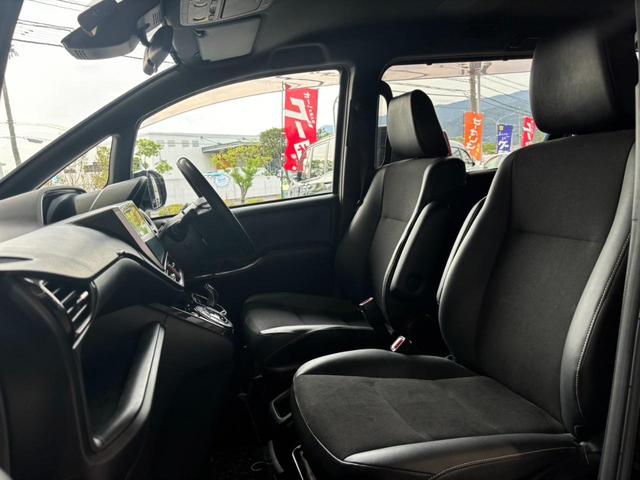 TOYOTA NOAH HYBRID SI WxB II