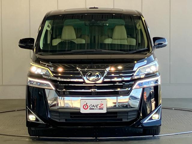 TOYOTA VELLFIRE 3.5 EXECUTIVE LOUNGE