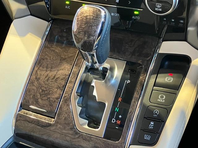 TOYOTA VELLFIRE 3.5 EXECUTIVE LOUNGE