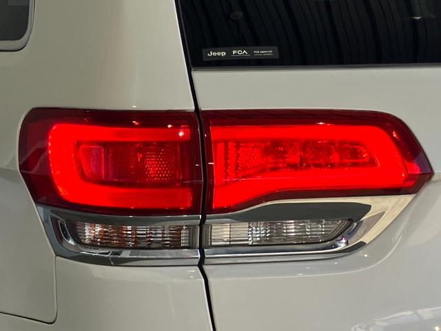 CHRYSLER JEEP JEEP GRAND CHEROKEE SUMMIT