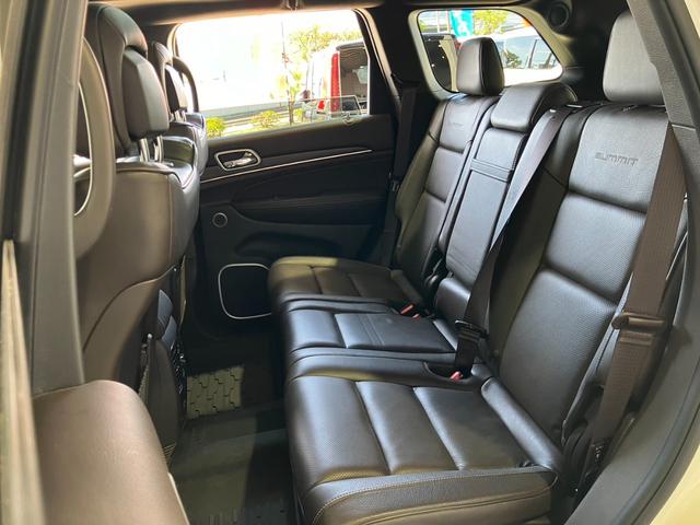 CHRYSLER JEEP JEEP GRAND CHEROKEE SUMMIT