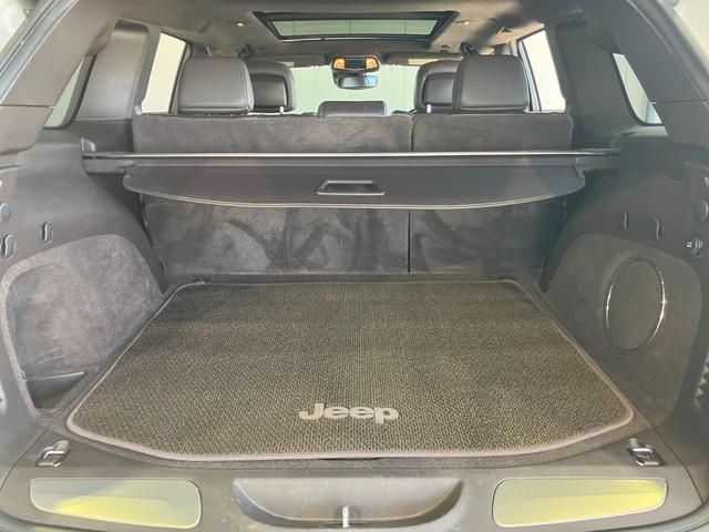 CHRYSLER JEEP JEEP GRAND CHEROKEE SUMMIT
