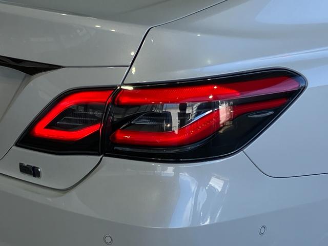 TOYOTA CROWN HYBRID S SPORT STYLE