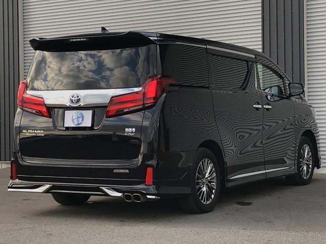 TOYOTA ALPHARD HYBRID EXECUTIVE LOUNGE S