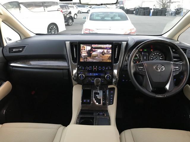 TOYOTA ALPHARD HYBRID EXECUTIVE LOUNGE S