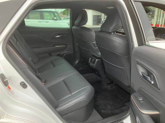 TOYOTA CROWN CROSSOVER G ADVANCED LEATHER PACKAGE