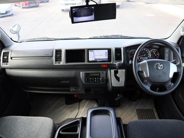 TOYOTA HIACE WAGON