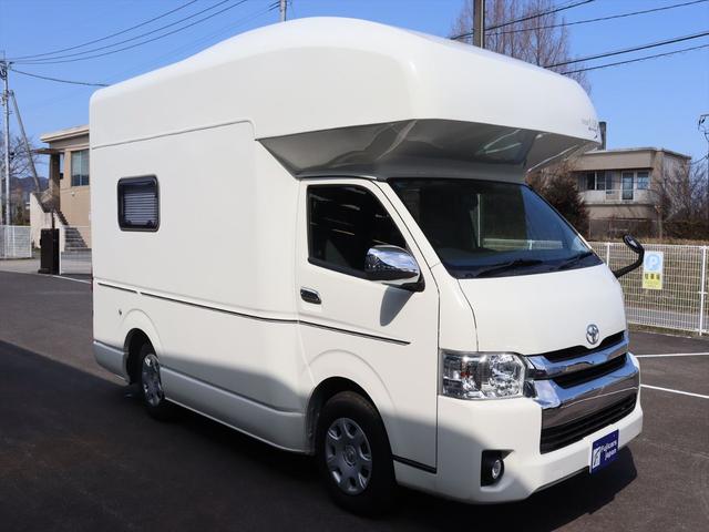 TOYOTA HIACE WAGON