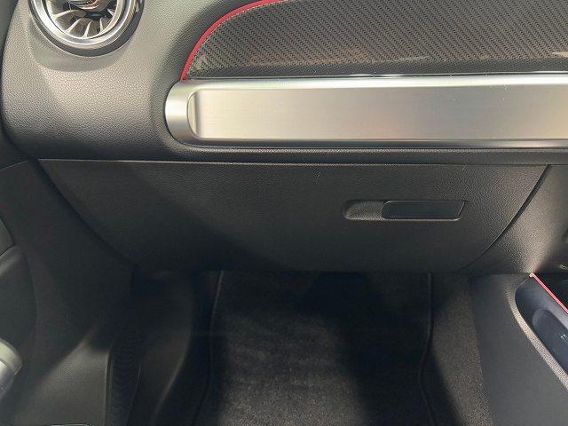 MERCEDES BENZ GLB GLB180 AMG LINE
