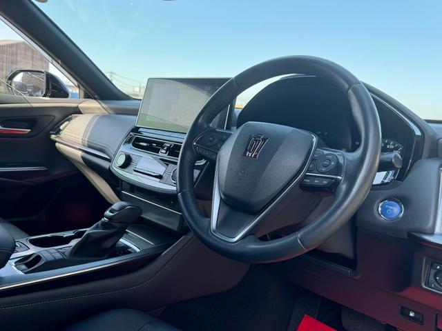 TOYOTA CROWN HYBRID RS LIMITED II