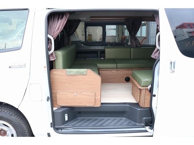 TOYOTA HIACE WAGON