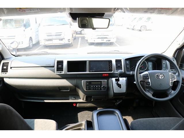 TOYOTA HIACE WAGON