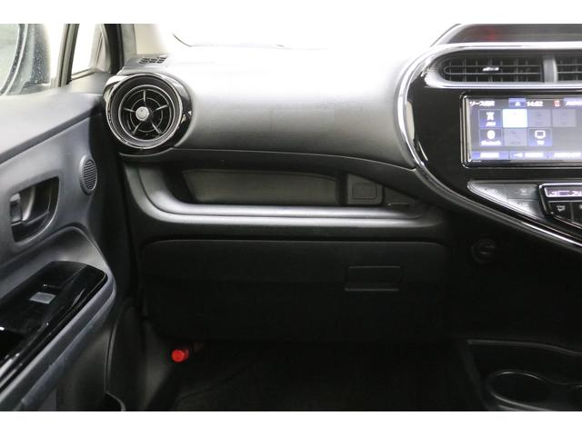 TOYOTA AQUA S STYLE BLACK
