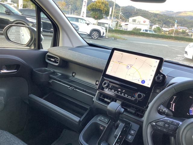 TOYOTA SIENTA Z