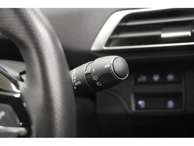 PEUGEOT 3008 GT BLUE HDI