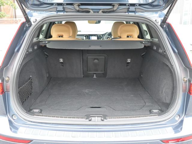 VOLVO V60 RECHARGE PLUG IN HYBRID T6 AWD INSCRIPTION