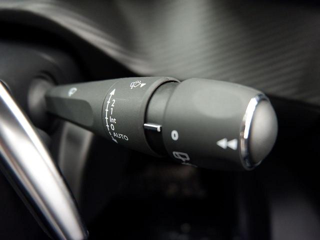 PEUGEOT 208 ALLURE
