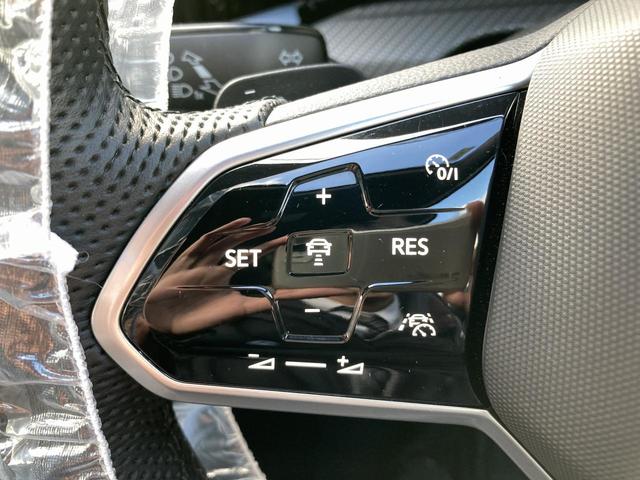 VOLKSWAGEN GOLF VARIANT ETSI R LINE PLATINUM EDITION