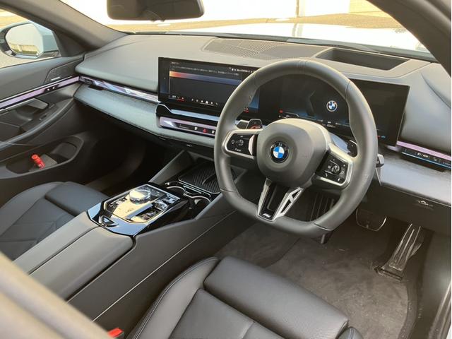 BMW 5 SERIES 523D X DRIVE TOURING M-SPORT