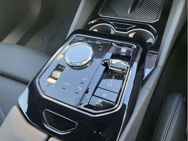 BMW 5 SERIES 523D X DRIVE TOURING M-SPORT