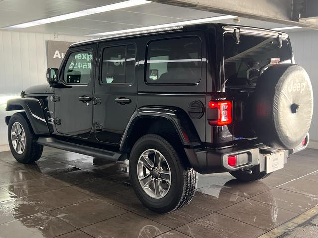 CHRYSLER JEEP JEEP WRANGLER UNLIMITED SAHARA