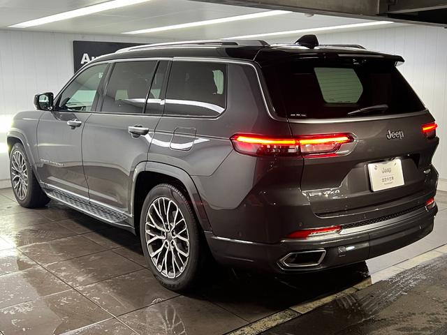 CHRYSLER JEEP JEEP GRAND CHEROKEE L SUMMIT RESERVE