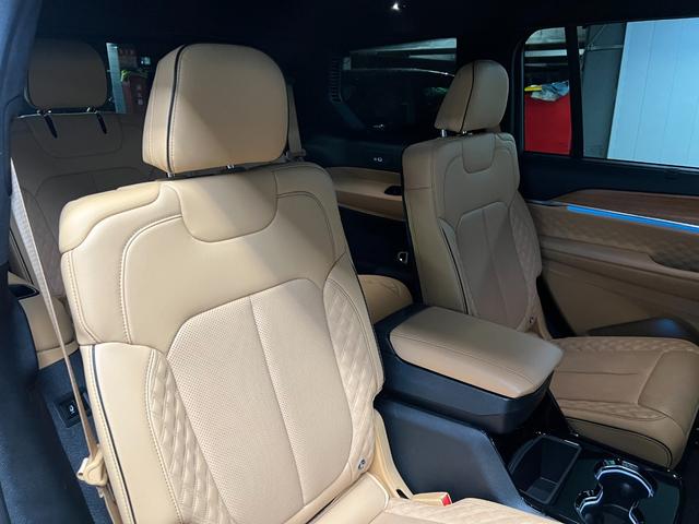 CHRYSLER JEEP JEEP GRAND CHEROKEE L SUMMIT RESERVE