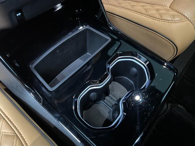 CHRYSLER JEEP JEEP GRAND CHEROKEE L SUMMIT RESERVE