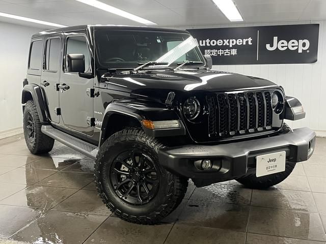 CHRYSLER JEEP JEEP WRANGLER UNLIMITED SAHARA