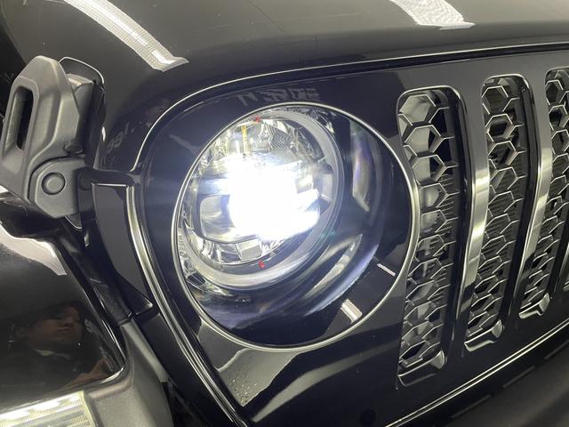 CHRYSLER JEEP JEEP WRANGLER UNLIMITED SAHARA