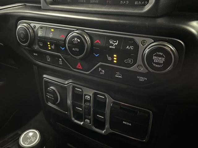 CHRYSLER JEEP JEEP WRANGLER UNLIMITED SAHARA