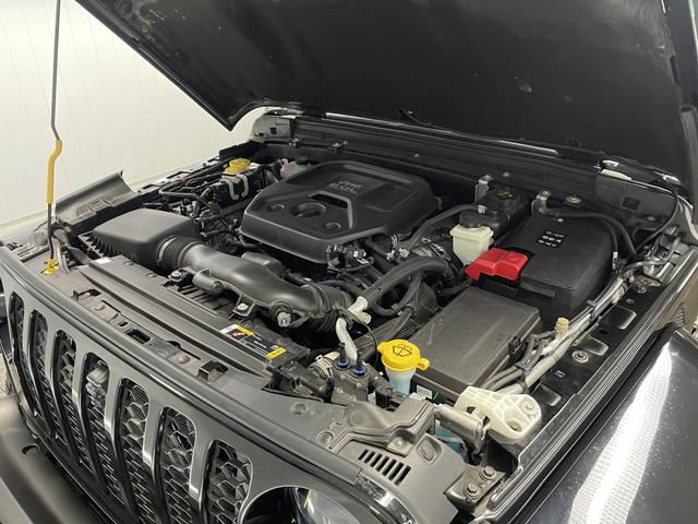 CHRYSLER JEEP JEEP WRANGLER UNLIMITED SAHARA