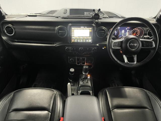 CHRYSLER JEEP JEEP WRANGLER UNLIMITED SAHARA