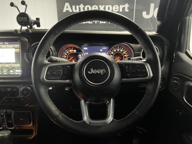 CHRYSLER JEEP JEEP WRANGLER UNLIMITED SAHARA