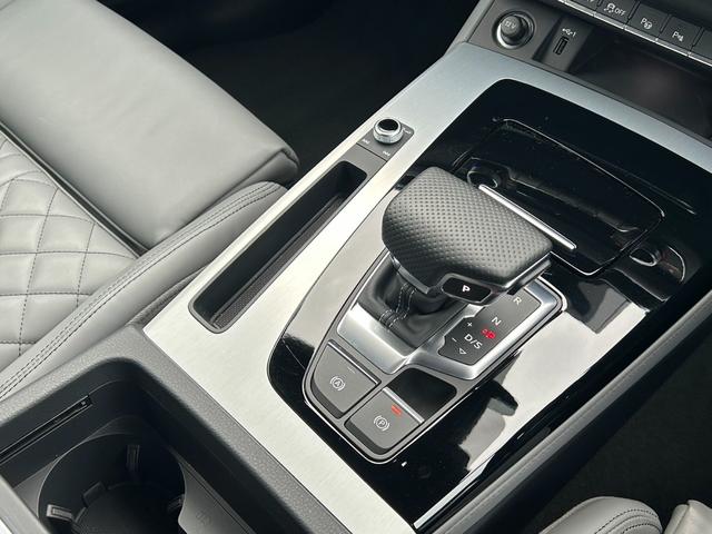 AUDI Q5 SPORTBACK HIGH STYLE