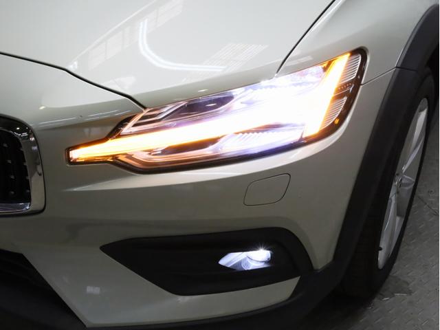 VOLVO V60 CROSS COUNTRY T5 AWD