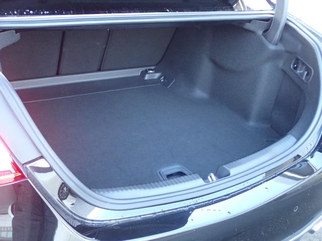 MERCEDES BENZ C-CLASS C220D AVANTGARDE AMG LINE