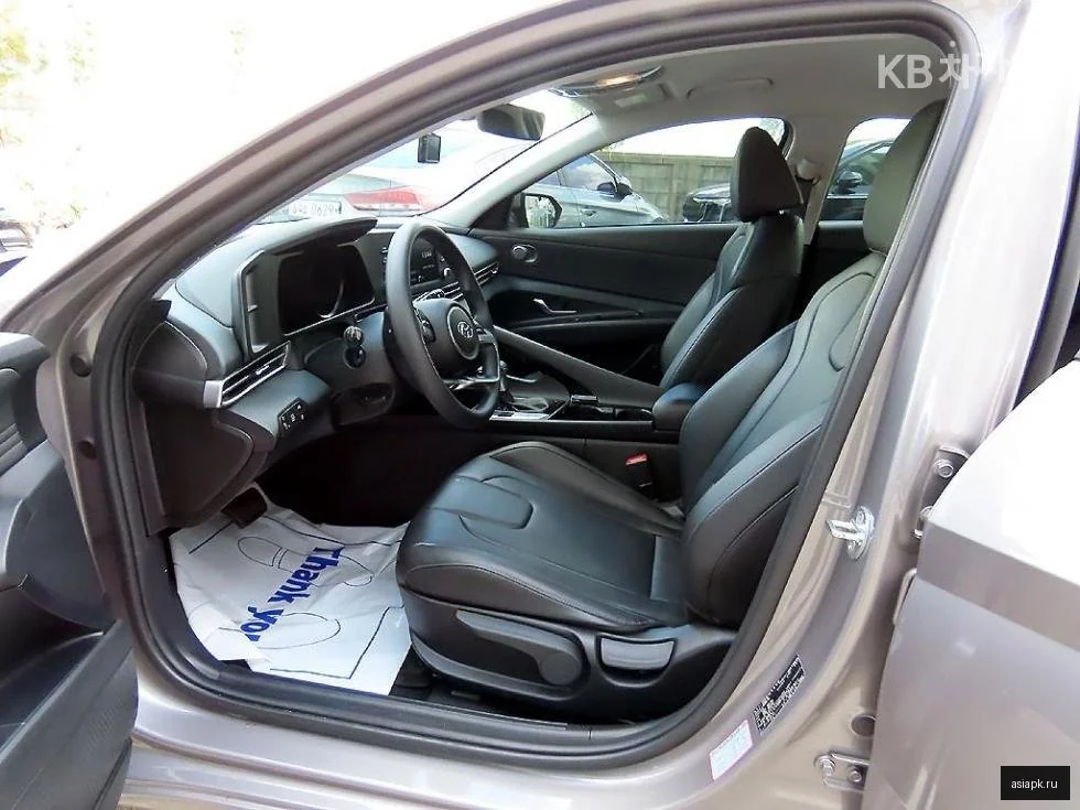 Peugeot 208 5