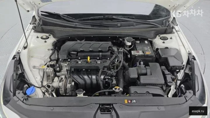 Peugeot 408 5
