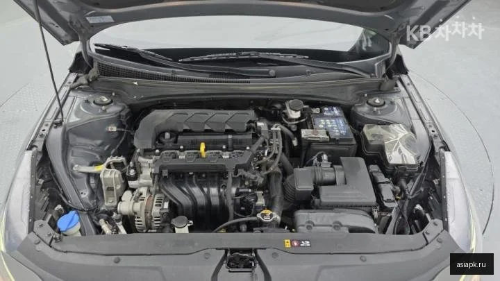 Peugeot 408 5