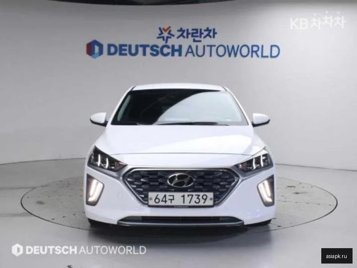 Volvo V40 3