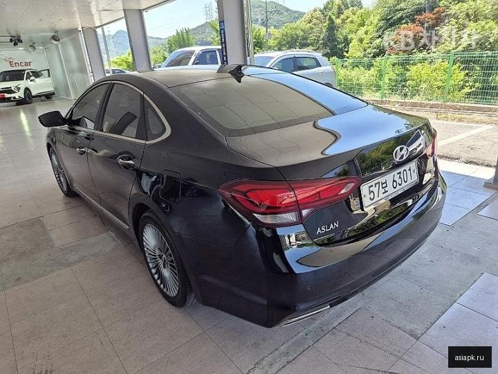 Toyota Crown 4
