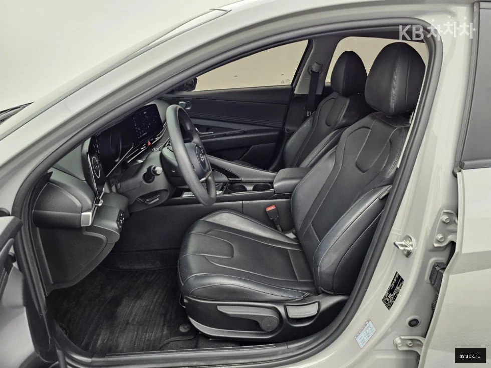 Lexus LX470 6