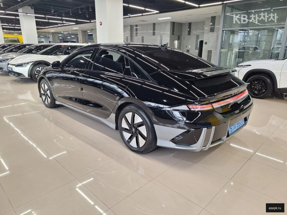 Lexus IS300h 4