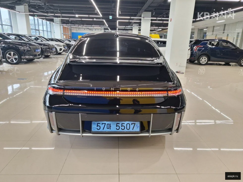 Lexus IS300h 5