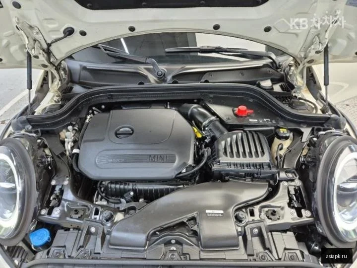 Nissan AD 6