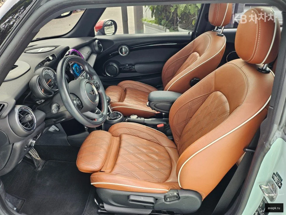 Toyota Crown Kluger 6