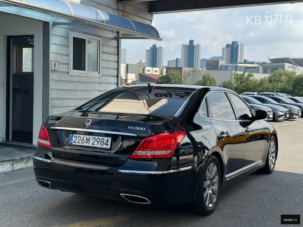 Lexus IS300h 4