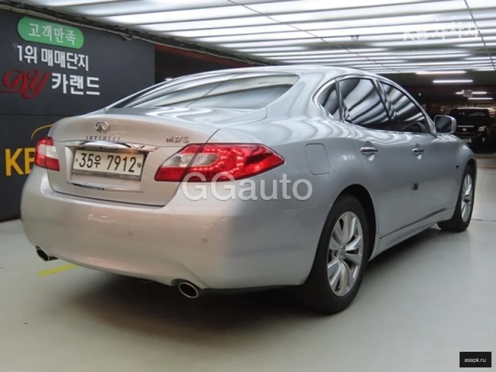 Lexus LS600h 4