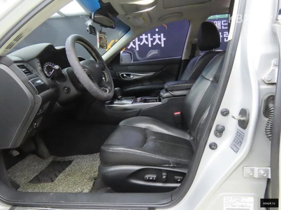 Lexus LS600h 5
